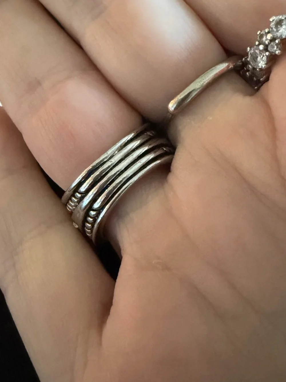 Sparkle Allure Antiqued Twist Womens 6 Crystal Pure Silver Over Brass Band